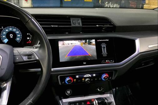 2024 Audi Q3 Premium 45 TFSI S line quattro Tiptronic