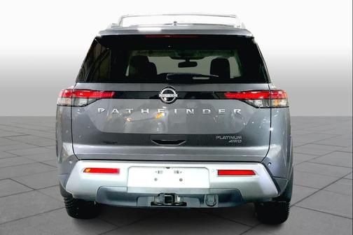 2022 Nissan Pathfinder Platinum 4WD