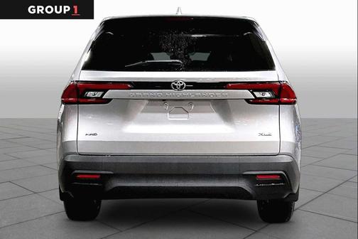 Celestial Silver Metallic 2024 Toyota Grand Highlander XLE