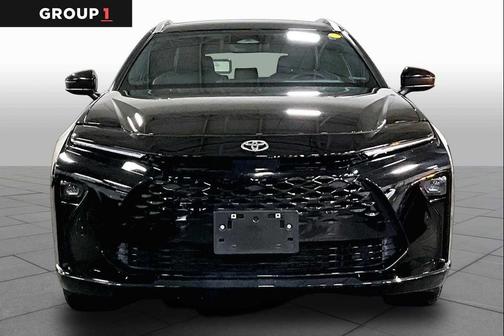 Black 2025 Toyota Crown Signia XLE