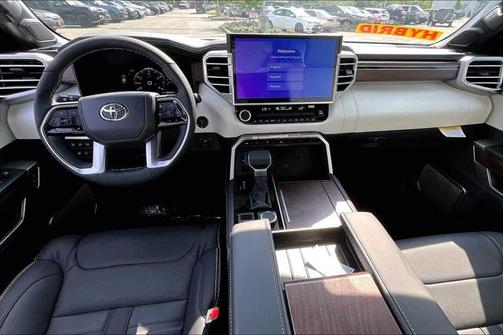 2025 Toyota Sequoia Base