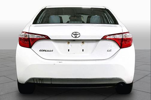 Super White 2015 Toyota Corolla LE