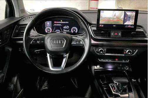 2022 Audi Q5 45 S line Premium Plus