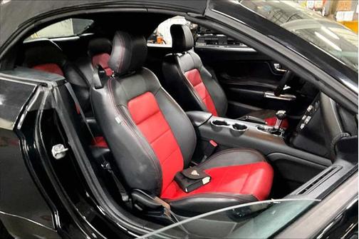 2016 Ford Mustang V6