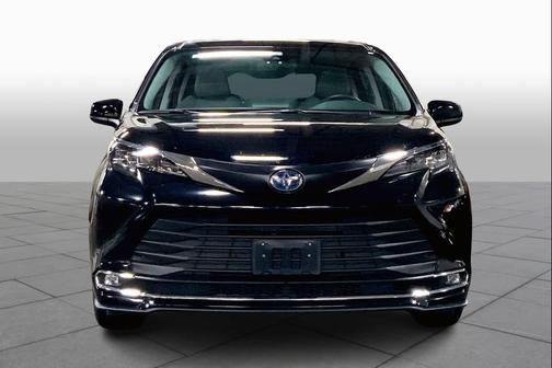 2024 Toyota Sienna XLE 7 Passenger
