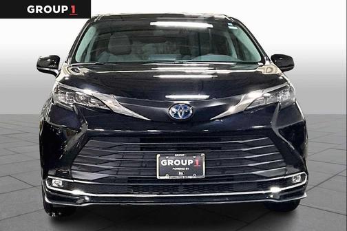 2024 Toyota Sienna XLE