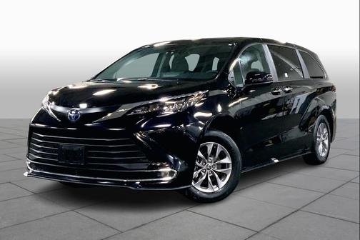 2024 Toyota Sienna XLE 7 Passenger