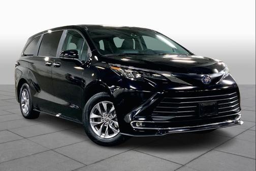 2024 Toyota Sienna XLE 7 Passenger