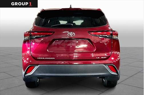 2022 Toyota Highlander LE