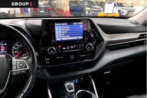 2022 Toyota Highlander LE