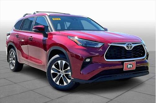 2025 Toyota Highlander XLE