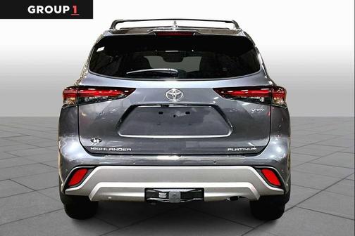 2025 Toyota Highlander Hybrid Platinum