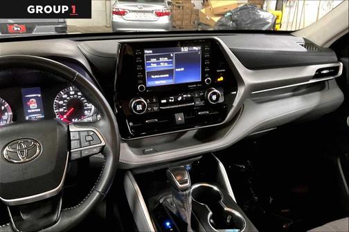 2022 Toyota Highlander LE