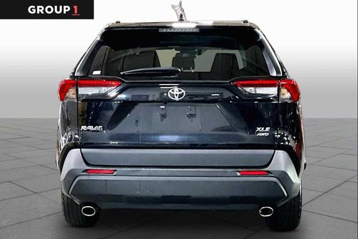 Midnight Black Metallic 2022 Toyota RAV4 XLE