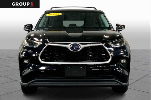 2023 Toyota Highlander Hybrid LE