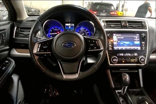 Crystal Black Silica 2018 Subaru Legacy Limited
