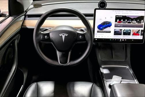 2024 Tesla Model Y Long Range Dual Motor All-Wheel Drive