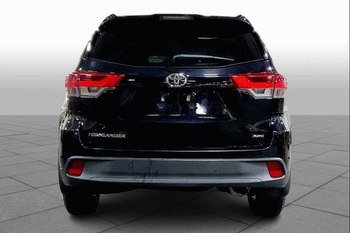 2018 Toyota Highlander LE