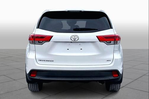 2018 Toyota Highlander LE