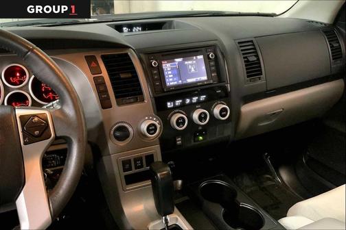 2016 Toyota Sequoia SR5