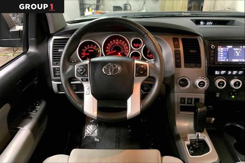 2016 Toyota Sequoia SR5