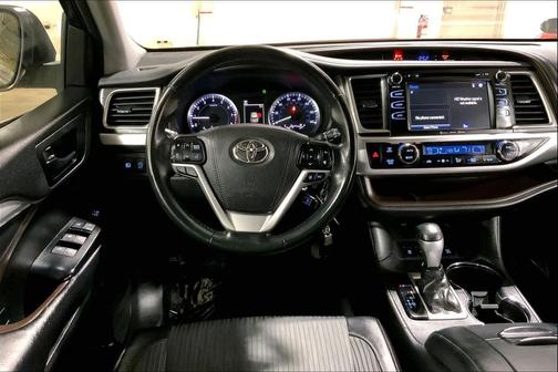 2017 Toyota Highlander LE Plus