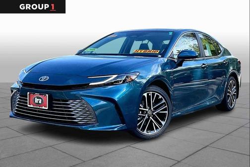 2025 Toyota Camry XLE