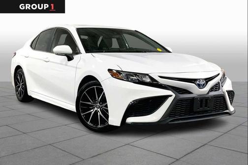 2022 Toyota Camry SE