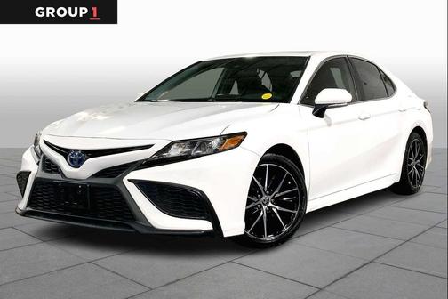 2022 Toyota Camry SE