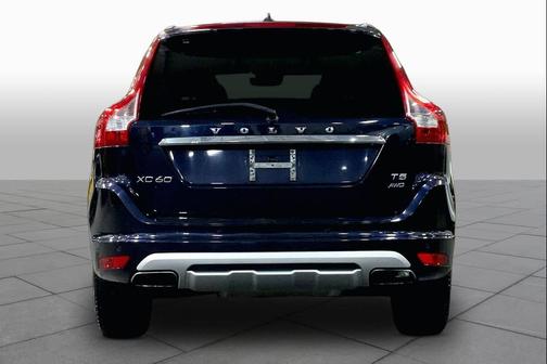 Magic Blue Metallic 2017 Volvo XC60 T5 Dynamic