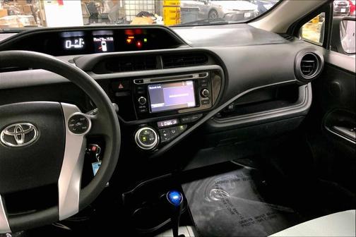 2015 Toyota Prius c One