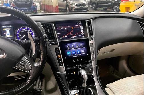 2015 INFINITI Q50 Sport