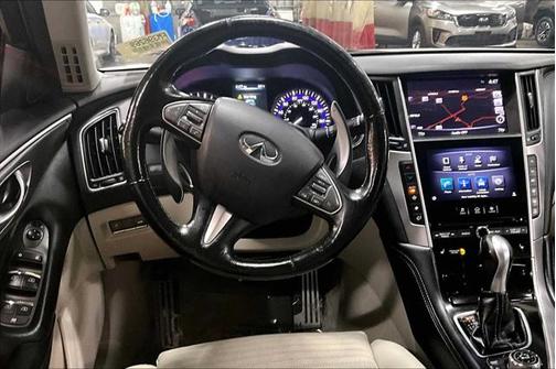 2015 INFINITI Q50 Sport