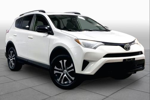 Super White 2017 Toyota RAV4 LE