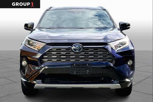 2020 Toyota RAV4 Hybrid SE