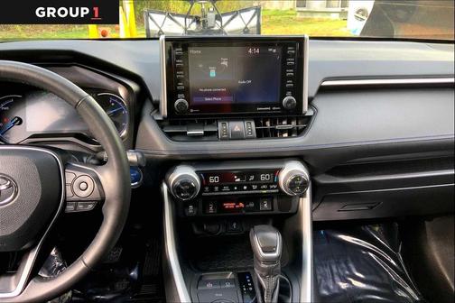 2020 Toyota RAV4 Hybrid SE