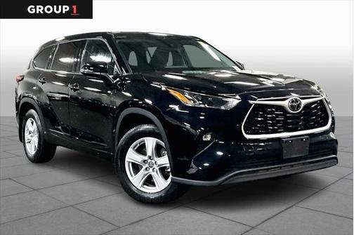 2022 Toyota Highlander LE