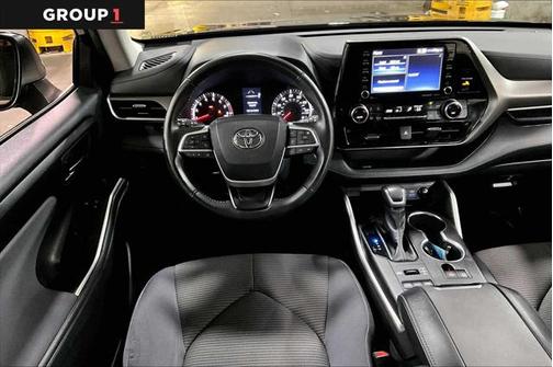 2022 Toyota Highlander LE