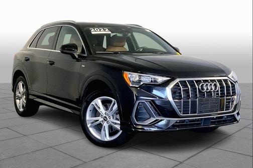 2022 Audi Q3 45 S line Premium