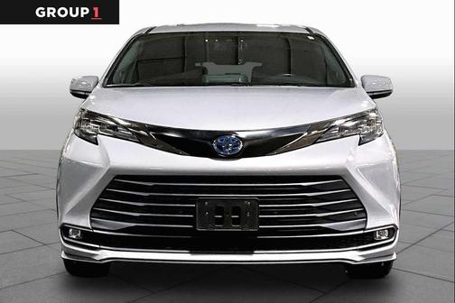 Cement 2024 Toyota Sienna Woodland Edition
