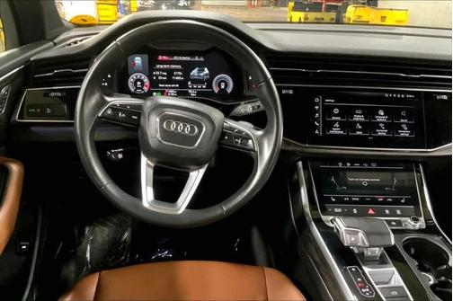2021 Audi Q7 45 Premium Plus