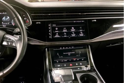 2021 Audi Q7 45 Premium Plus