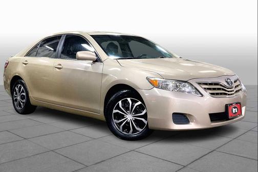 2010 Toyota Camry LE
