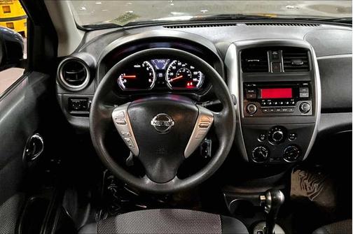 2016 Nissan Versa 1.6 SV