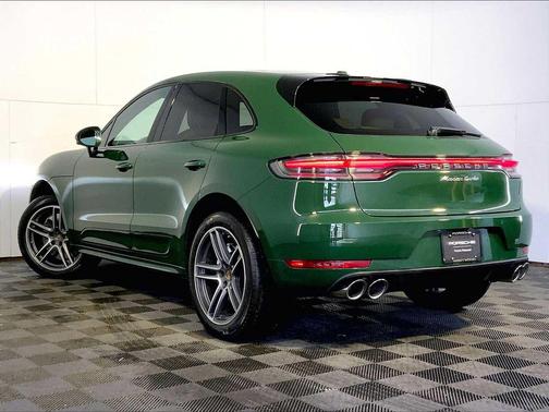 Mamba Green Metallic 2020 Porsche Macan Macan Turbo