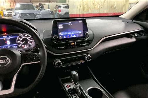 2022 Nissan Altima 2.5 SV