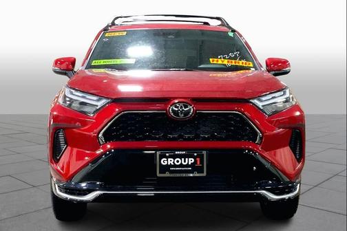 2025 Toyota RAV4 Hybrid SE