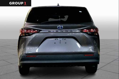 2021 Toyota Sienna XLE 7 Passenger