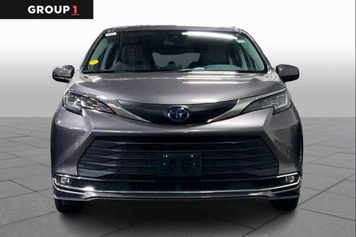 2021 Toyota Sienna XLE 7 Passenger