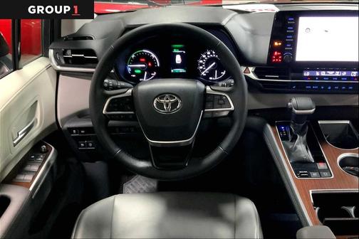 2021 Toyota Sienna XLE 7 Passenger